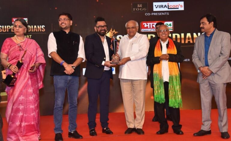 Visionary Leader Paras Pandit Receives Prestigious Recognition at Super Indians Ceremony